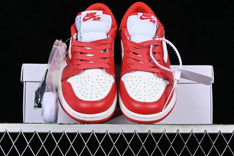 All categories Air Jordan Jordan series basketball shoes Air Jordan 1 Low Travis Scott x Air Jordan 1 Low OG AJ1 Joe 1 undercut low DM7890-103